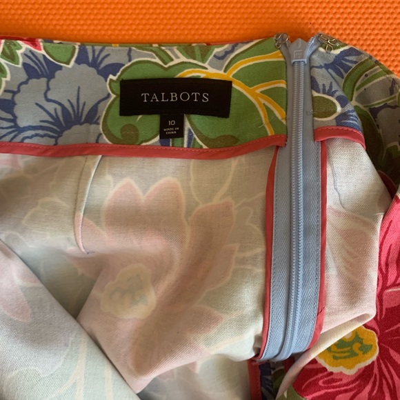 Talbots Vibrant Floral Pencil Skirt - Picture 3 of 3